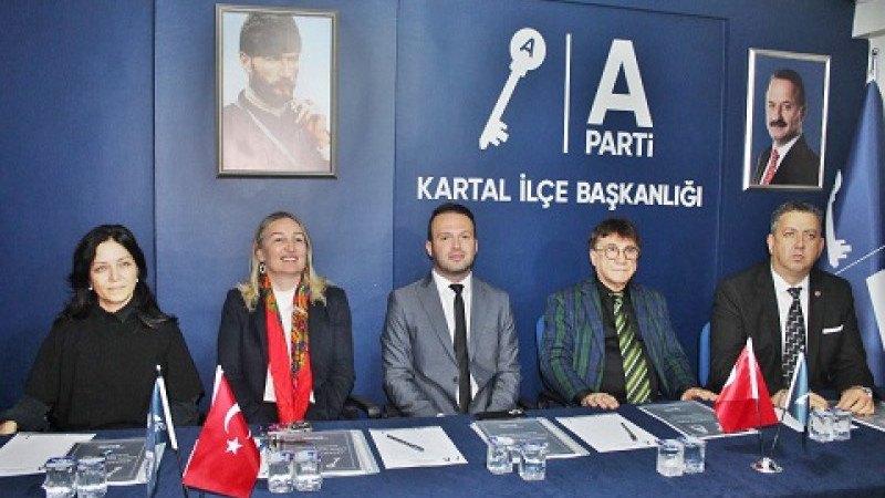 ANAHTAR PARTİ GENEL MERKEZ HEYETİ, KARTAL İLÇE BAŞKANLIĞI’NDA COŞKULU BİR KATILIMLA AĞIRLANDI