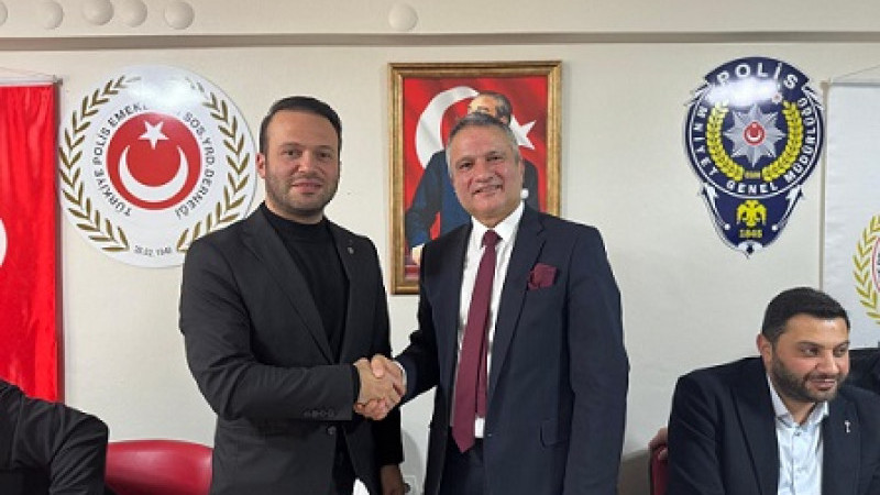 ANAHTAR PARTİ KARTAL’DAN POLİS EMEKLİLERİNE ANLAMLI ZİYARET